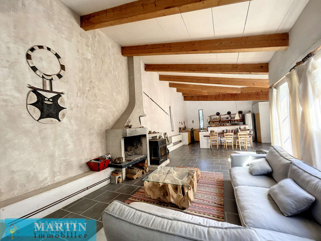 Maison à VIVES