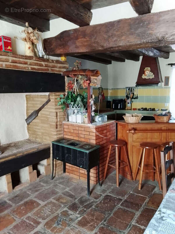 Maison à SAINT-URCISSE