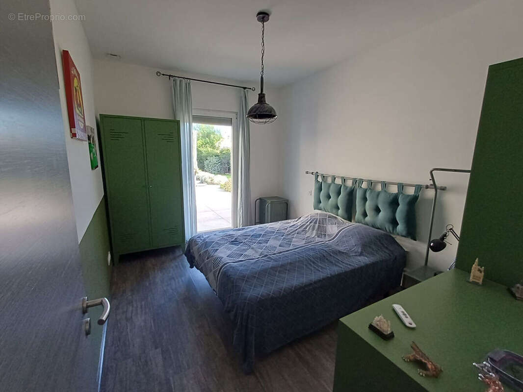 CENTRE VILLE - Maison contemporaine avec garage & piscine - photo 8