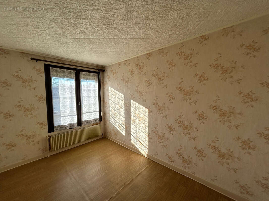 Maison à MAGNY-VERNOIS