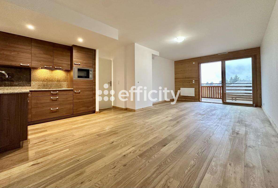 Appartement à SAINT-ETIENNE-DE-TINEE