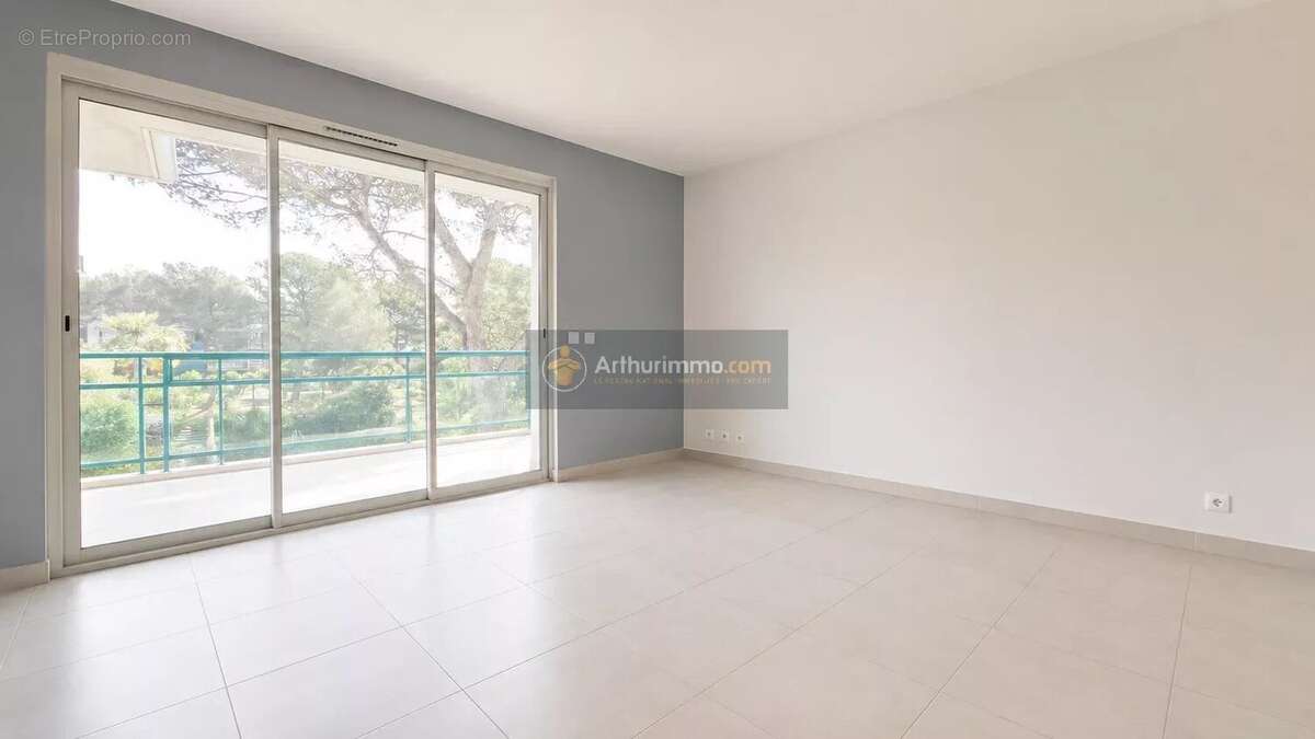 Appartement à SAINT-RAPHAEL