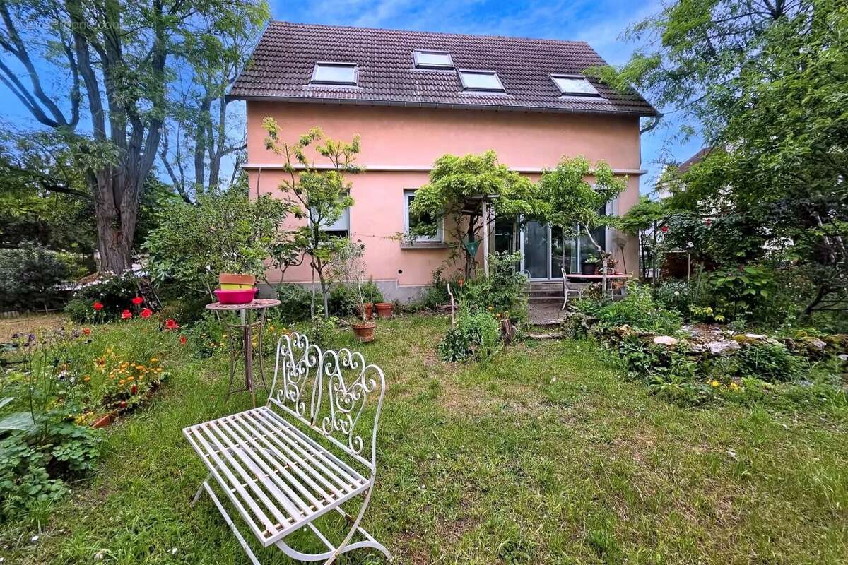 Maison à LE VESINET