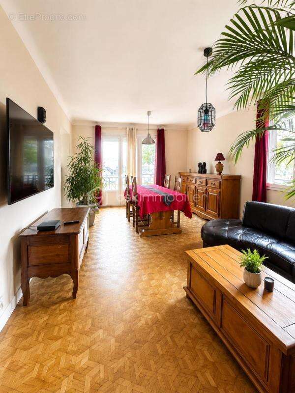 Maison à RUFFEC