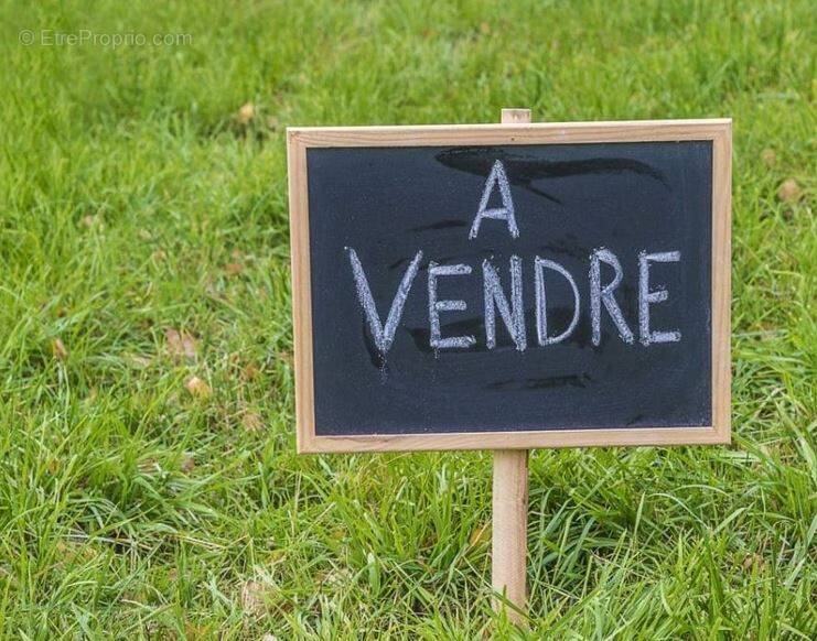 Terrain à ARTHON-EN-RETZ