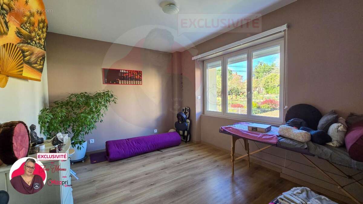 Maison individuelle 180 m² avec jardin, garage et piscine, proche centre-ville Issoire - photo 10