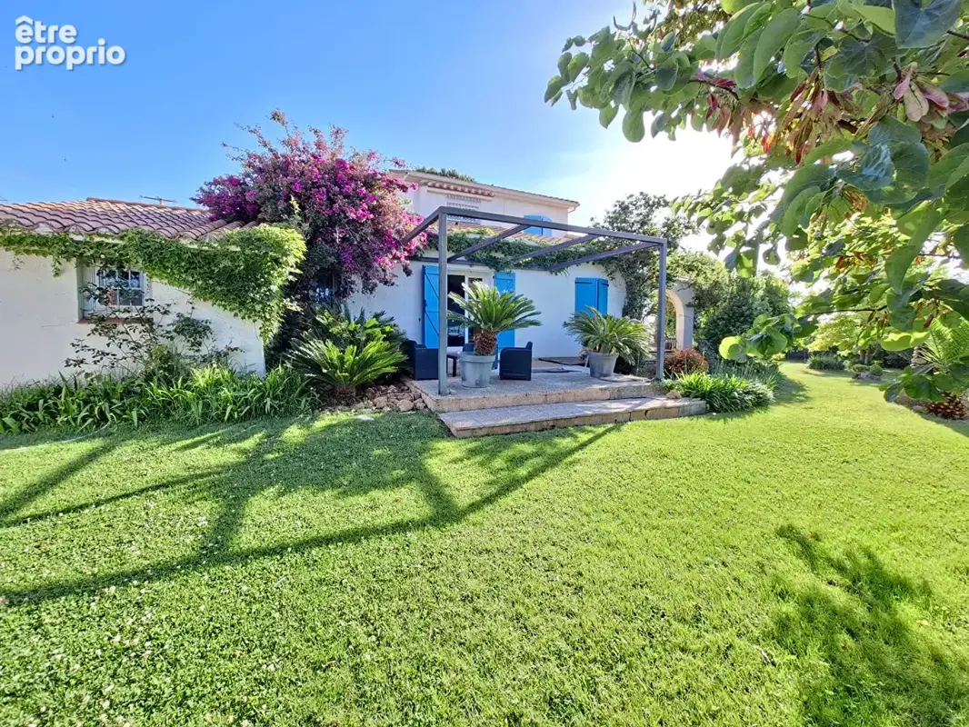 Perpignan SUD Villa 4 faces de Type 5 sur 4000m2 de terrain - photo 2