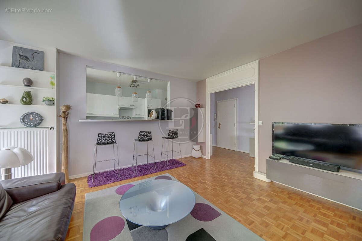 Appartement à MAREIL-MARLY