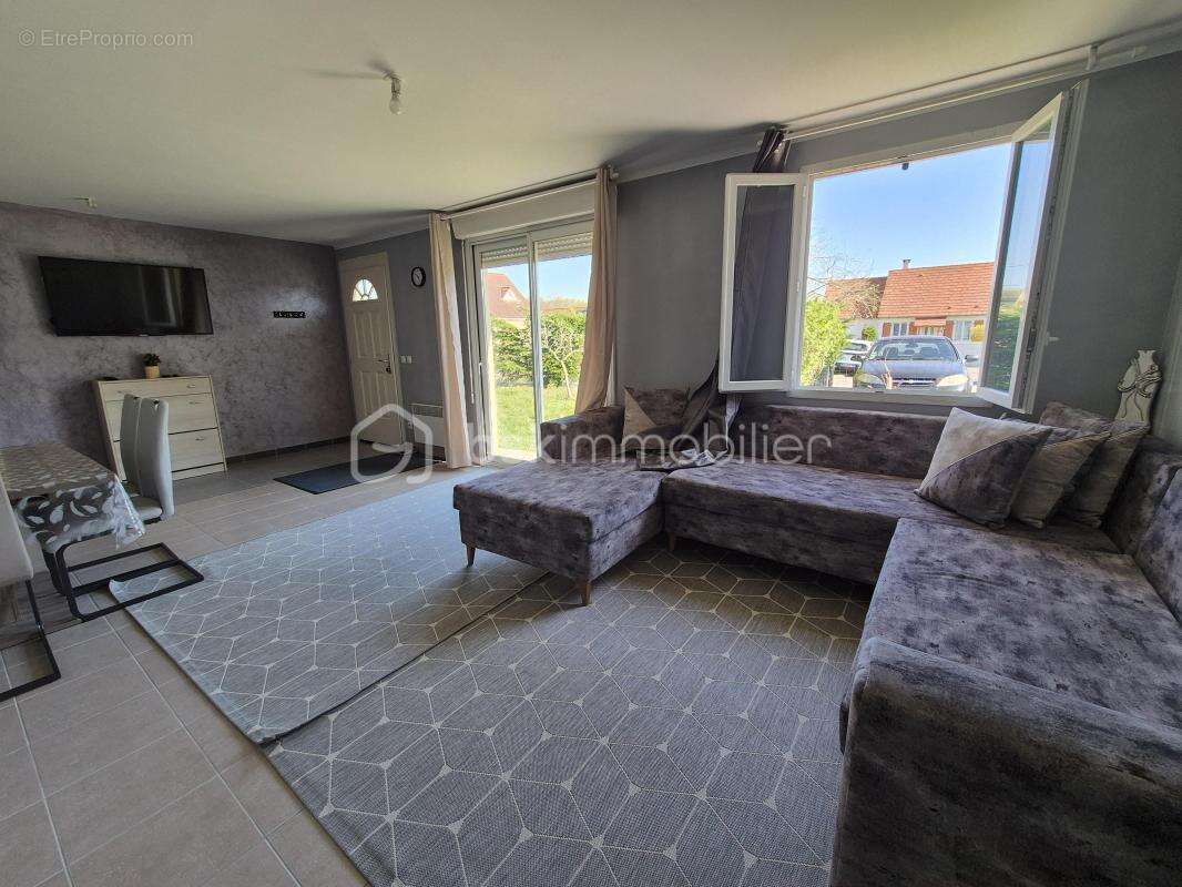 Maison à POILLY-LEZ-GIEN