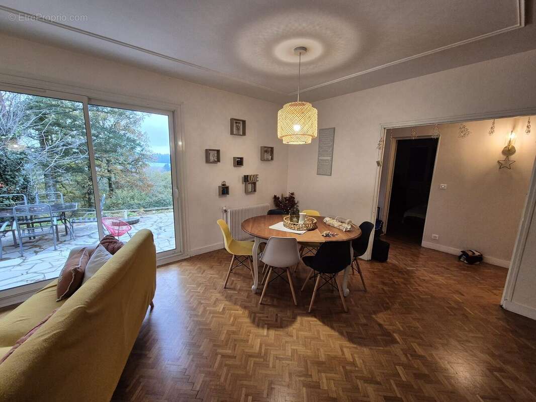 Maison à MASLEON