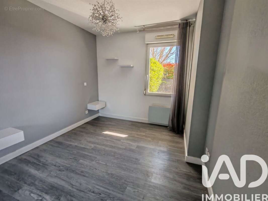 Photo 4 - Appartement à PAREMPUYRE