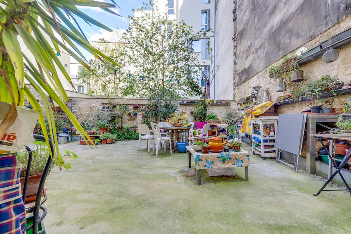 Appartement à PARIS-18E