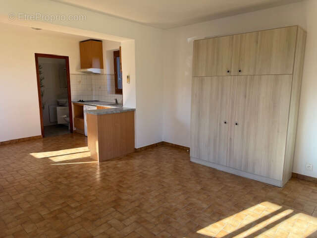 Appartement à MEES