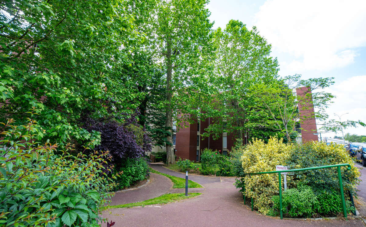 Appartement à VERNEUIL-SUR-SEINE