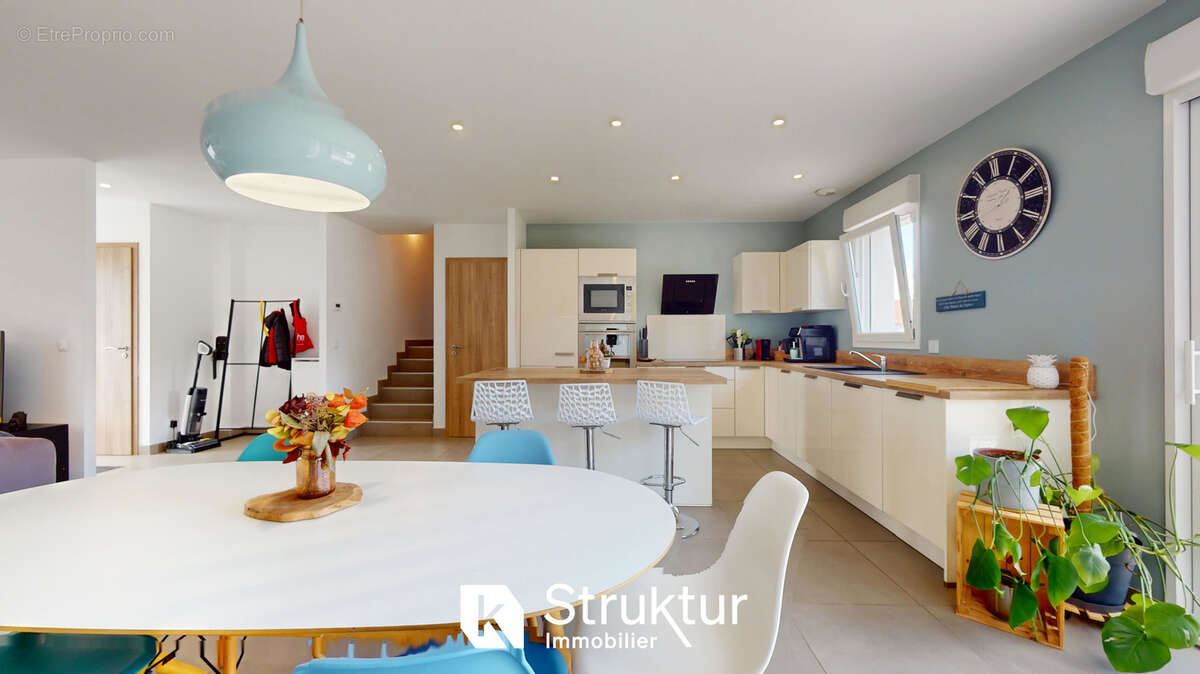 Maison à HOMBOURG-BUDANGE