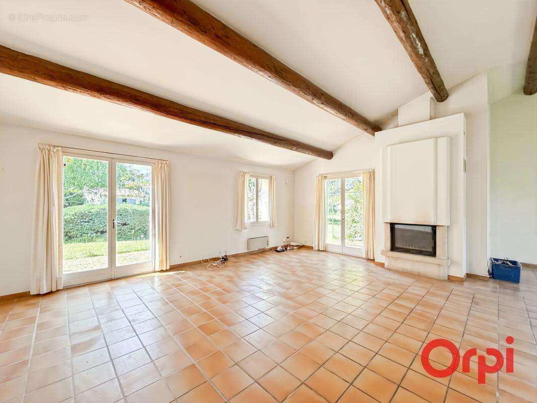 Maison à JOUQUES