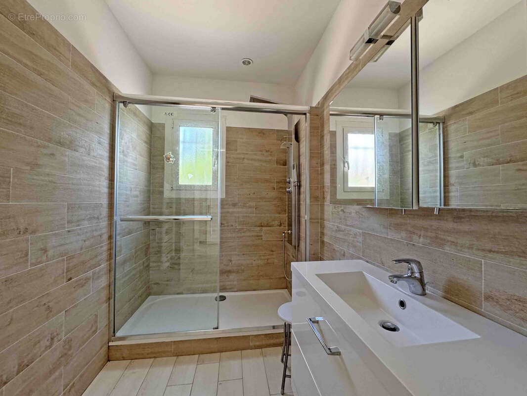 Maison à TOURRETTES-SUR-LOUP