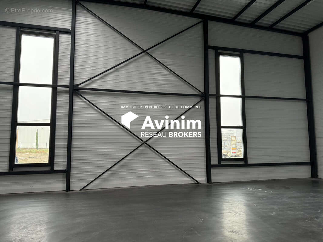 Commerce à VILLEFRANCHE-SUR-SAONE