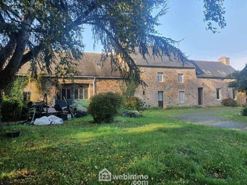 Maison à PLOUEC-DU-TRIEUX