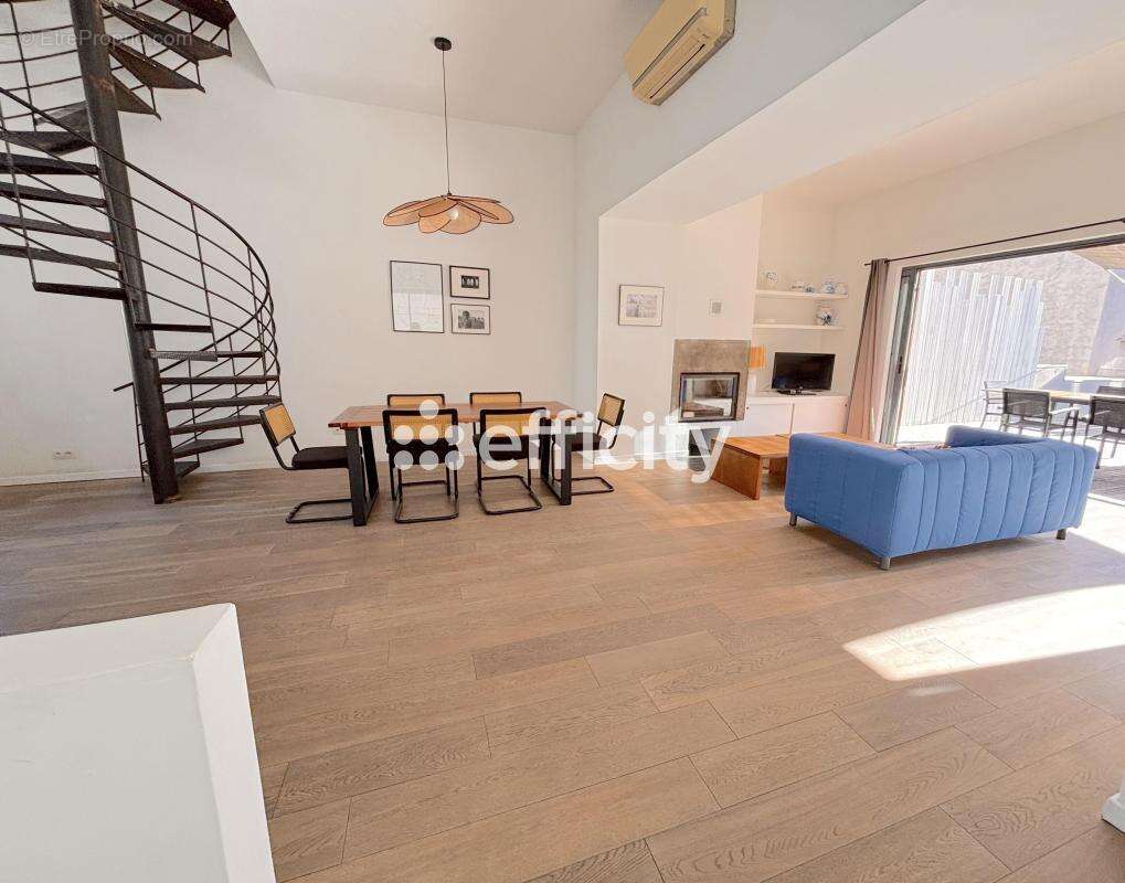 Maison à MARSEILLE-7E