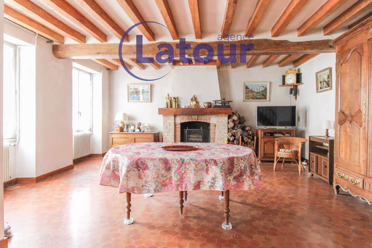 Maison à GOUSSAINVILLE