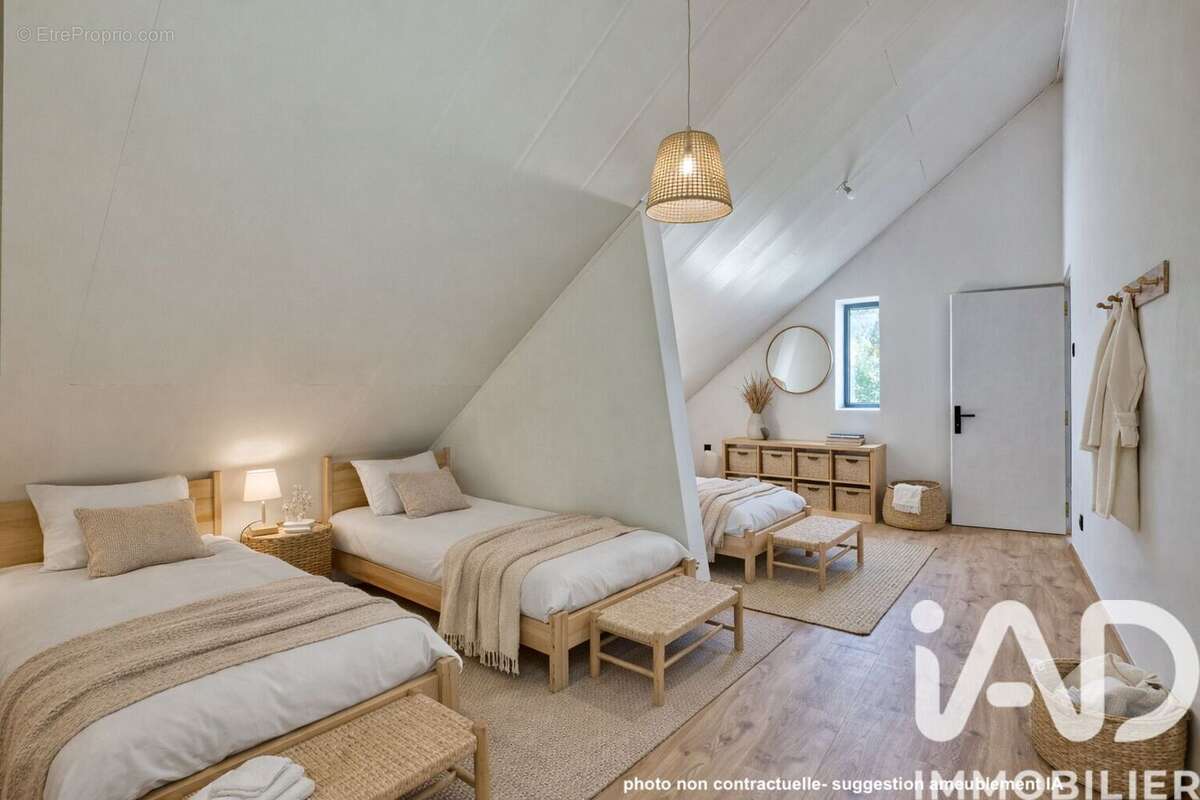 Maison 185 m² à Carignan-De-Bordeaux  - photo 3