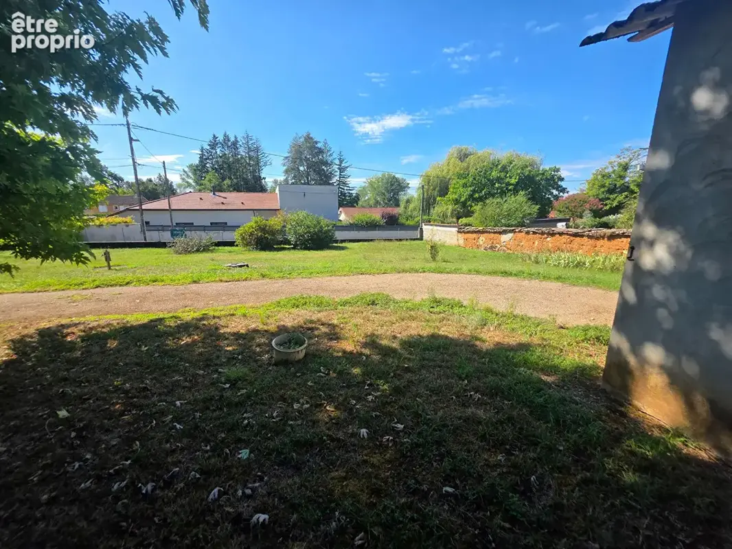 Frontonas ? terrain à bâtir de 600 m² ? secteur calme et privilégié - photo 3