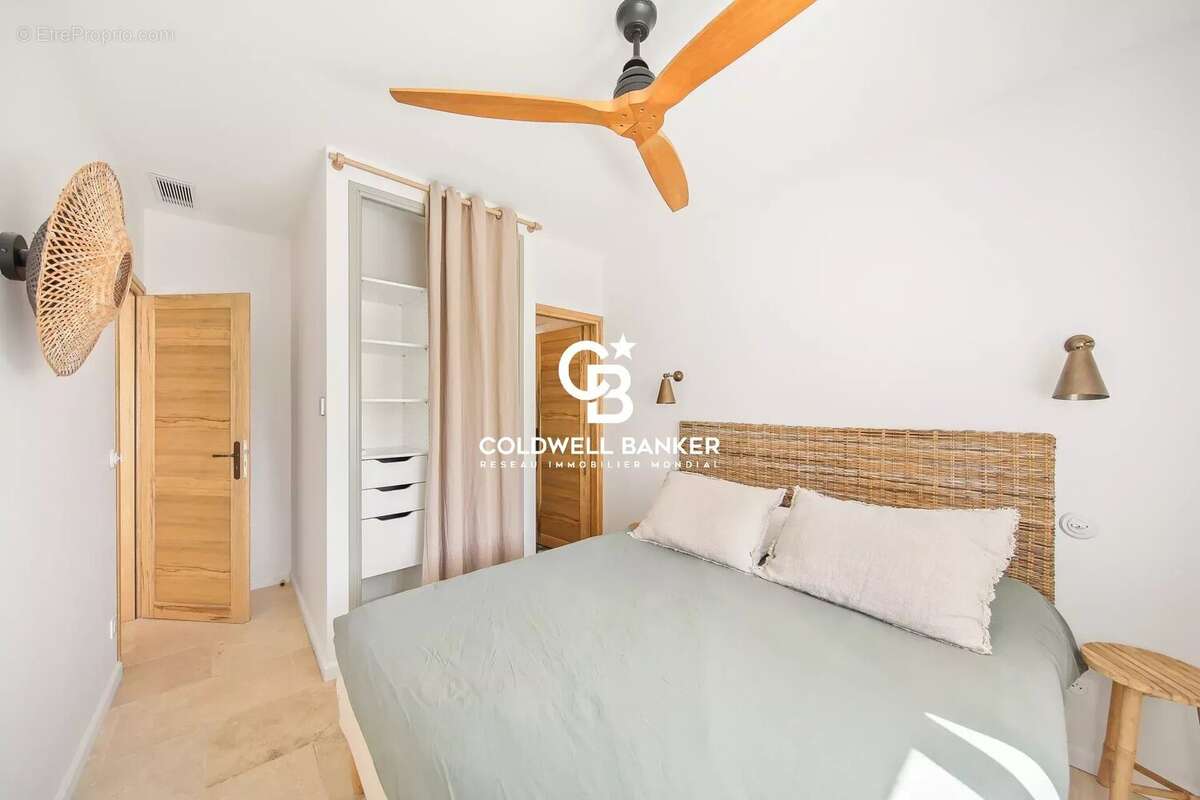 Maison à CARQUEIRANNE