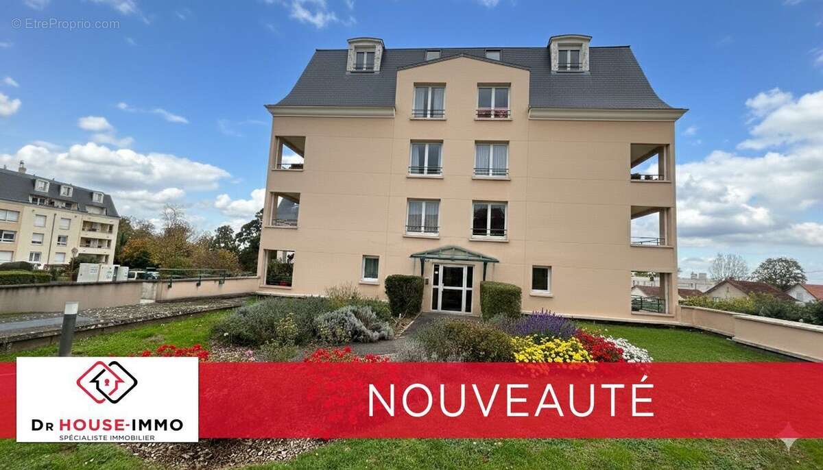 Appartement à DAMMARIE-LES-LYS