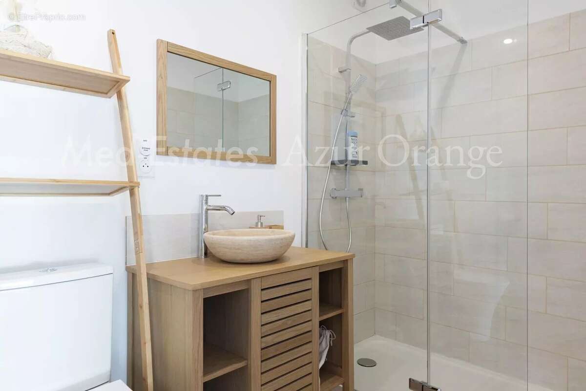 Maison à LA GARDE-FREINET