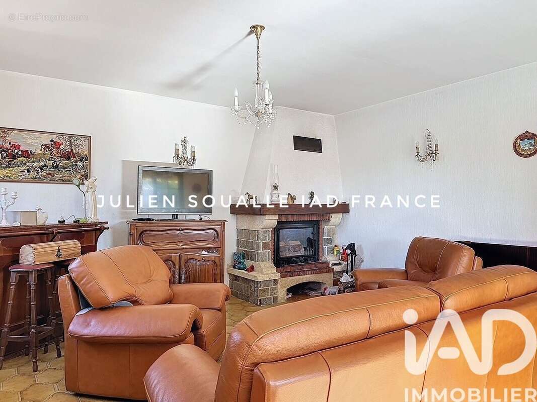 Maison 196 m² à Carnoux-En-Provence  - photo 8