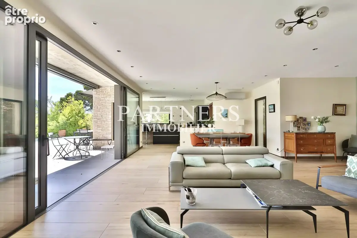 Maison 6 pièces 234 m² à vendre à Ventabren (13122) - photo 4