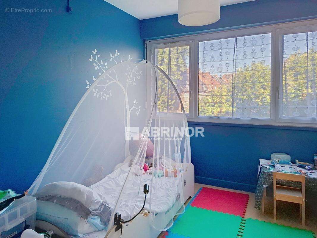 APPARTEMENT T2  DE 51.3 m² avec bureau à rénover - photo 2