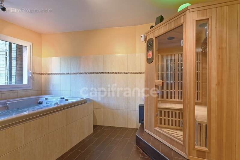 Maison à SAINT-GERMAIN-EN-LAYE