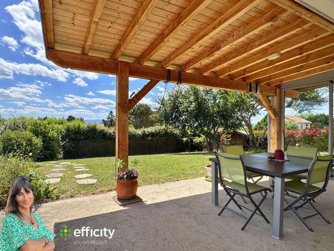 Maison 91 m² à Pouilly-Les-Feurs  - photo 2