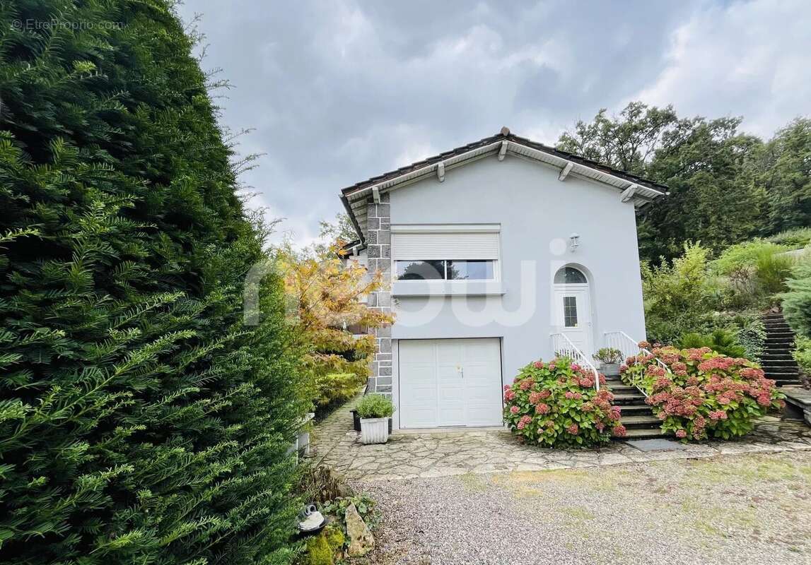 Maison à CHATELGUYON