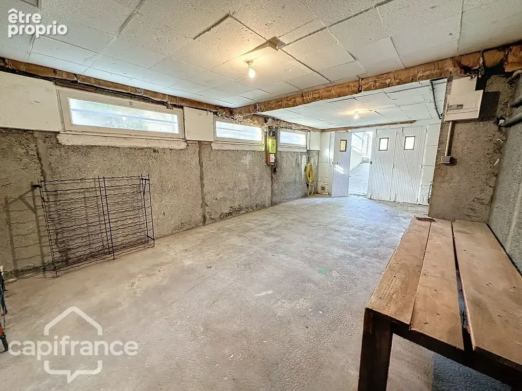Dpt Deux Sèvres (79), à vendre THOUARS maison P7 de 196 m² - Terrain de 475,00 m² - photo 14