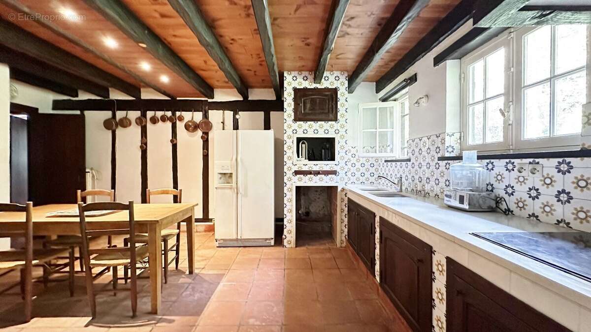 Maison à ANGRESSE