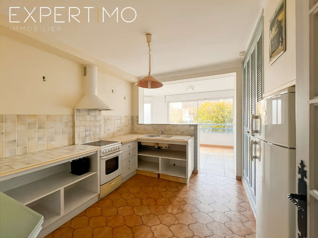 Maison à SAINTE-GENEVIEVE-DES-BOIS