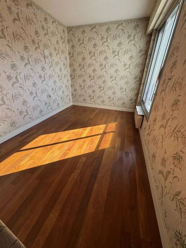 Appartement à PARIS-19E