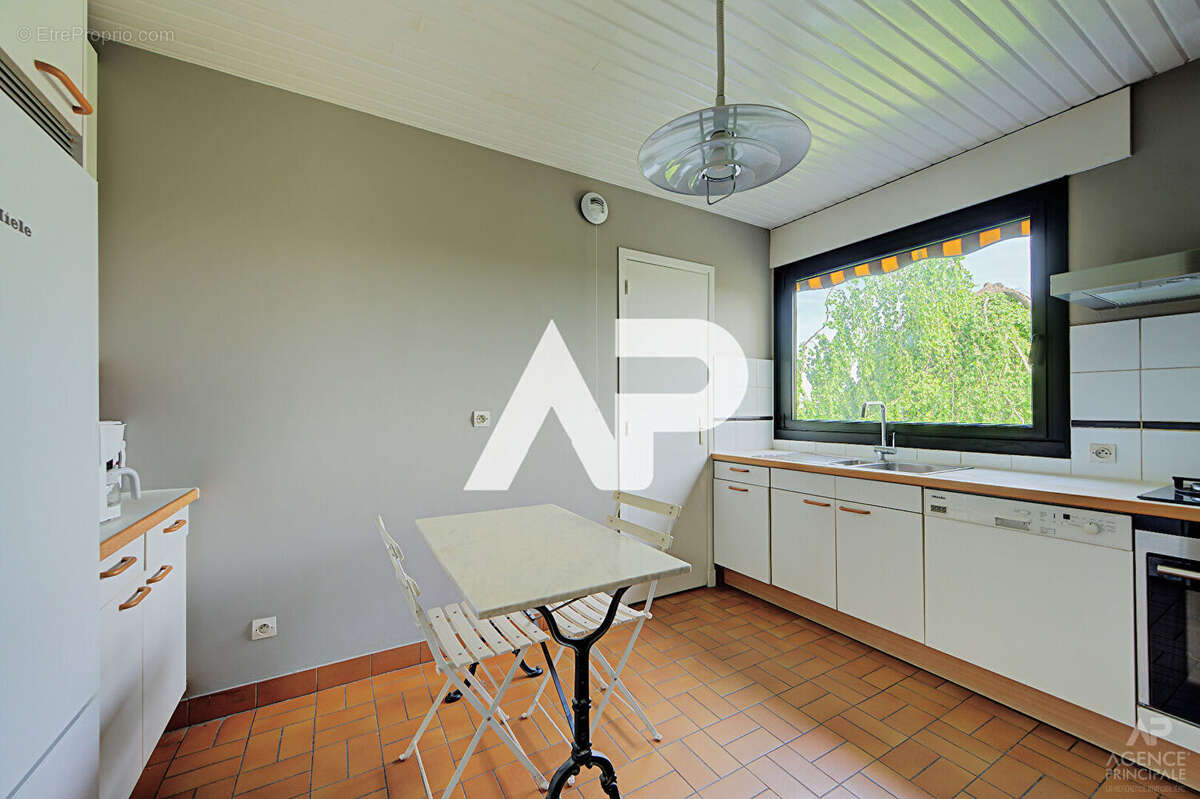 Appartement à RUEIL-MALMAISON