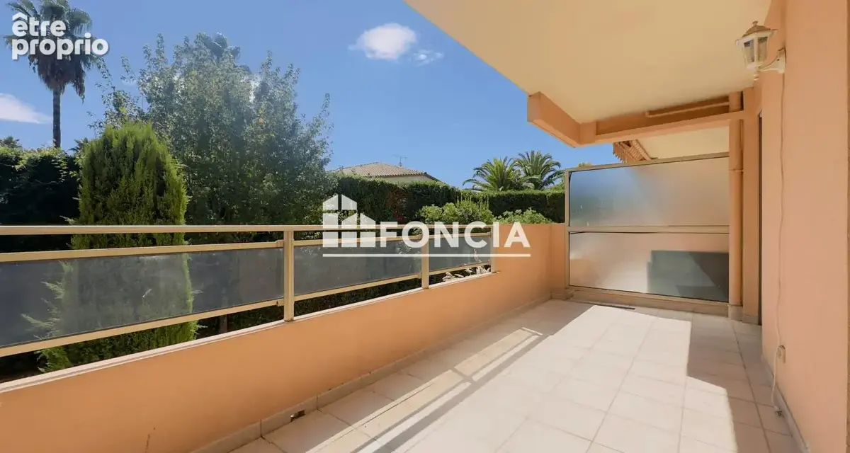 Studio avec terrasse, cave et garage - photo 4