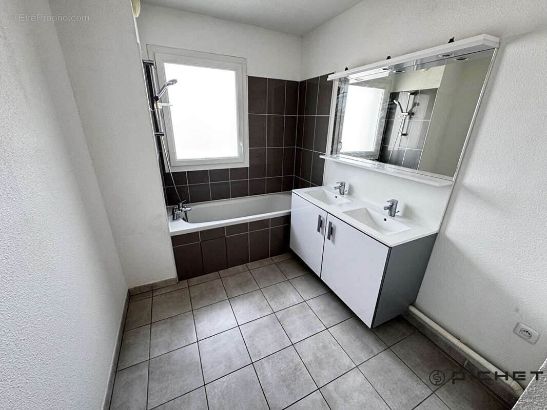 Appartement à LE BOUSCAT