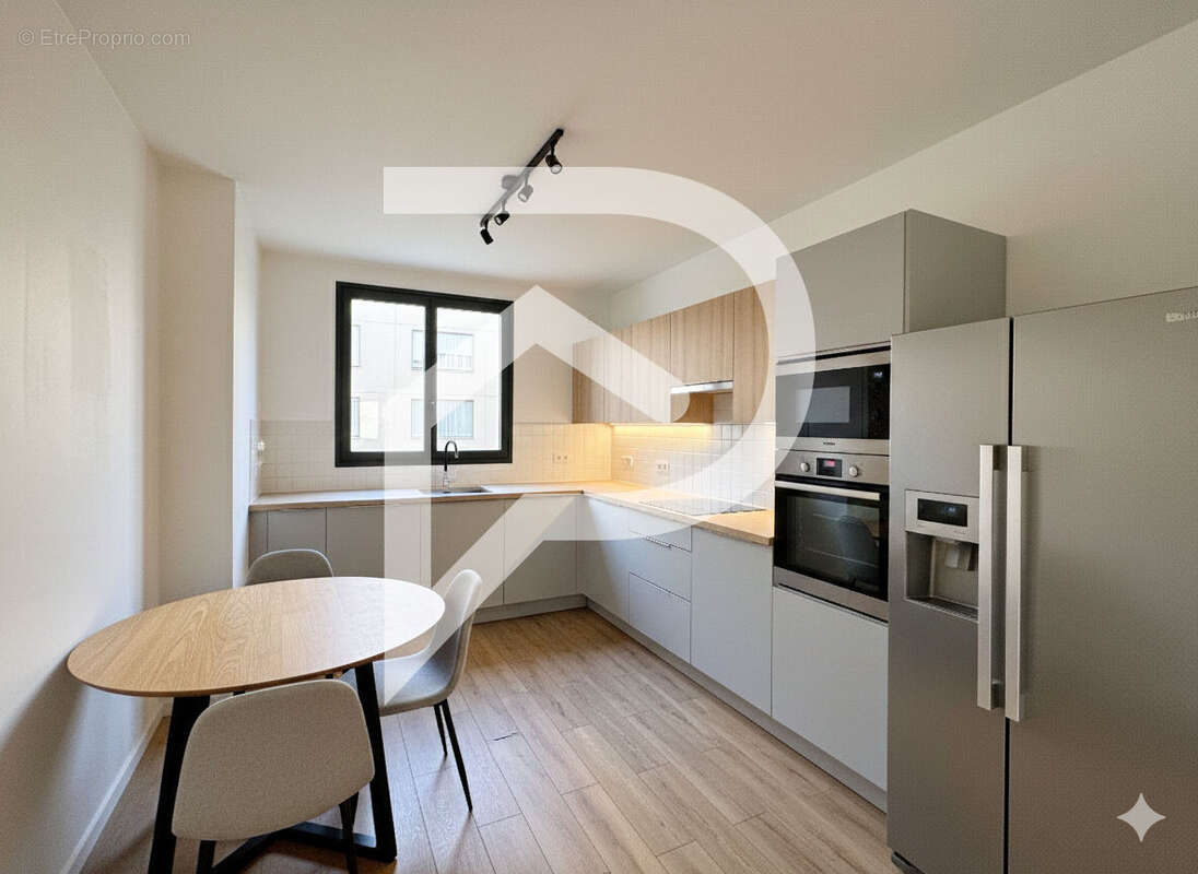 Appartement à MAURECOURT