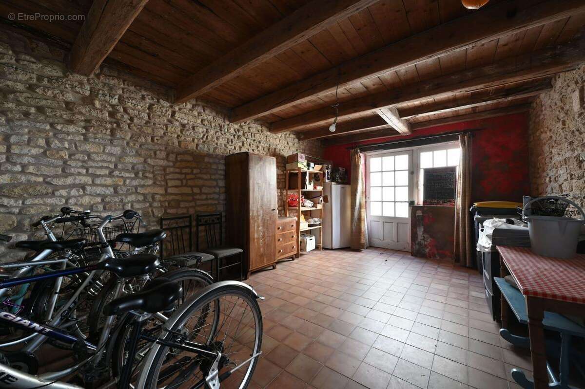 Maison à SAINT-CLEMENT-DES-BALEINES