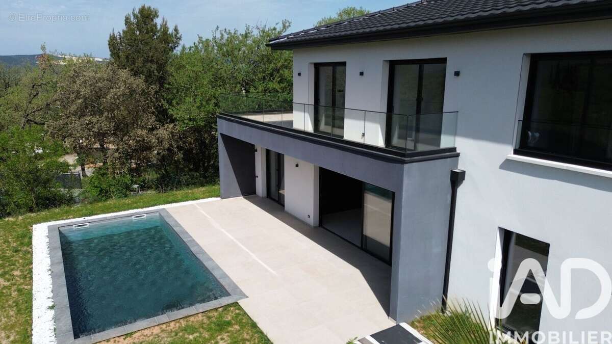 Photo 6 - Maison à MALATAVERNE