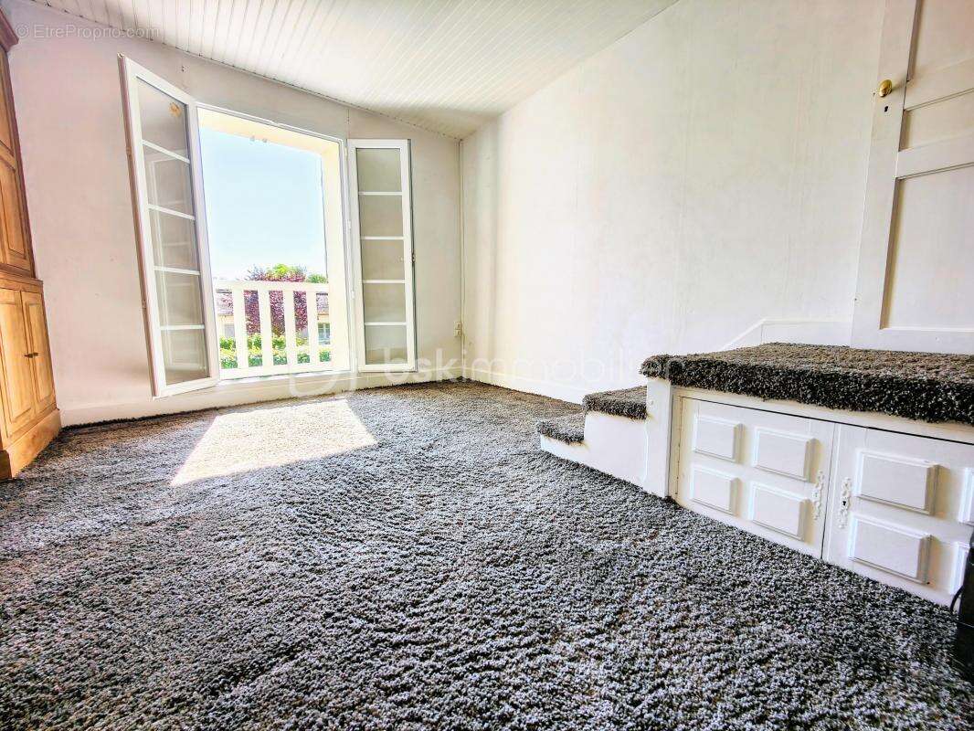 Maison à JOUARS-PONTCHARTRAIN