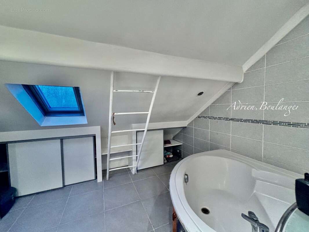 Maison à vendre 5 pièces COMBS LA VILLE (77) - photo 14