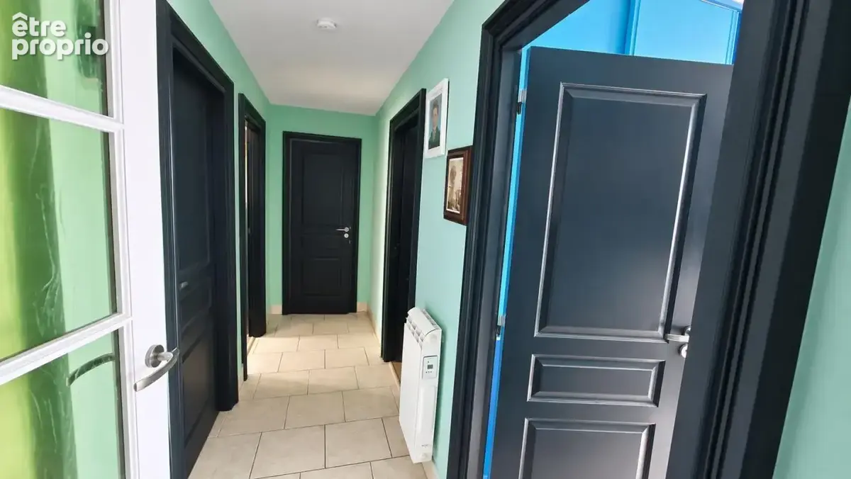 Maison À Vendre à LARGENTIÈRE – Avec terrasse, 3 chambres,  garage et grand atelier - photo 10