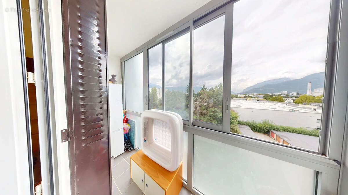 Appartement Saint Martin D Heres 3 pièce(s) 51 m2 - photo 3